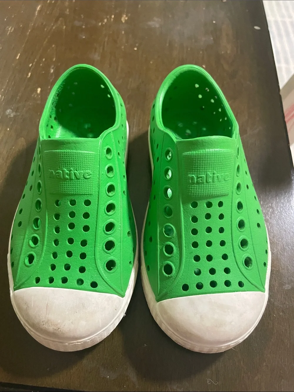 Native Kids Water Shoes in Bright Green